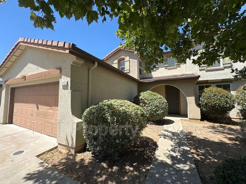 Photo - 10102 Clairina Way House