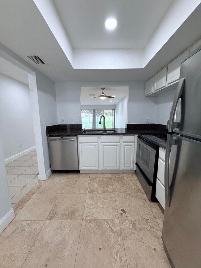 Photo - 9640 Oakburst Ln