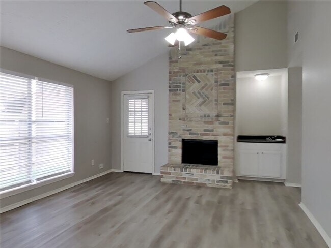 Photo - 15243 Bedford Glen Dr