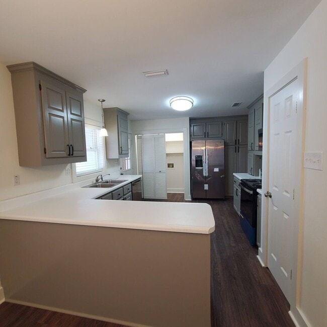 Photo - Charming 3-Bedroom Home on 1 Acre with Spacious Garage and Screened-In Porch