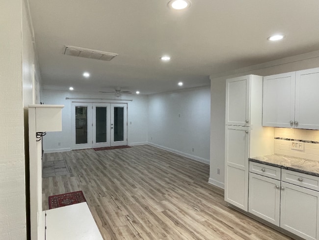 Photo - 44 Salt Marsh Dr