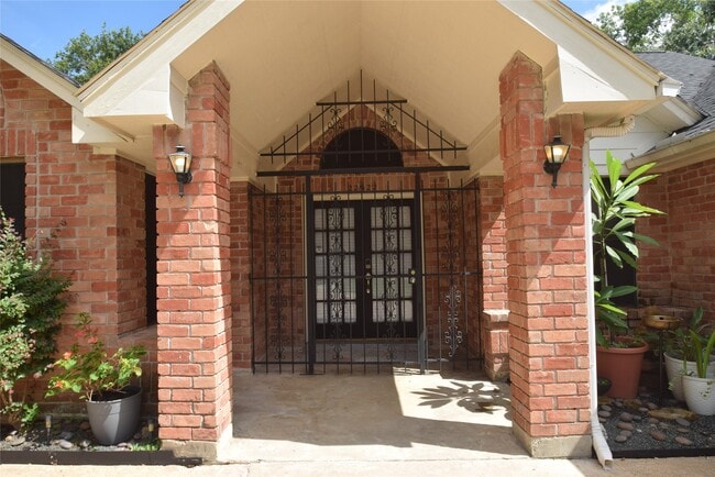 Photo - 22922 Glenover Dr