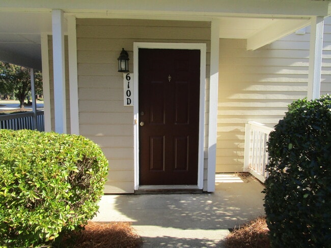 Photo - 610 Archdale Dr