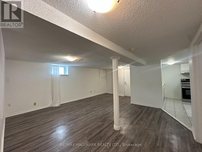 Photo - 245 Axminster Dr