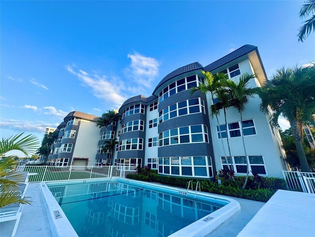 Photo - 3111 NE 51st St Unidad 201C