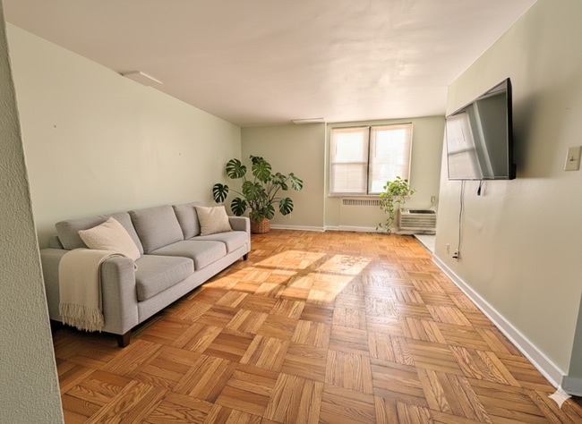 Photo - 2601 Pennsylvania Ave Unit Parkway Condominium 115