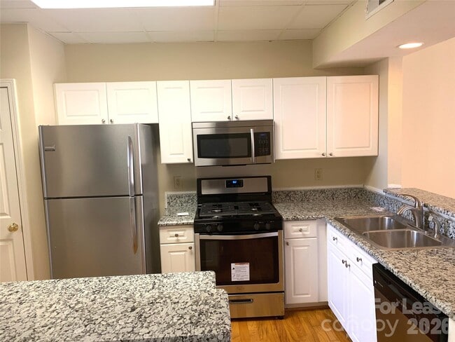 405 W 7th St Unidad 208