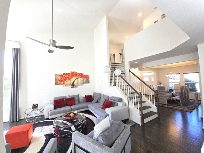 Photo - 1129 Flower St