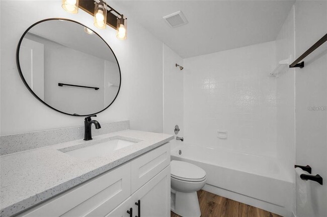 Photo - 3847 Lighthouse Way