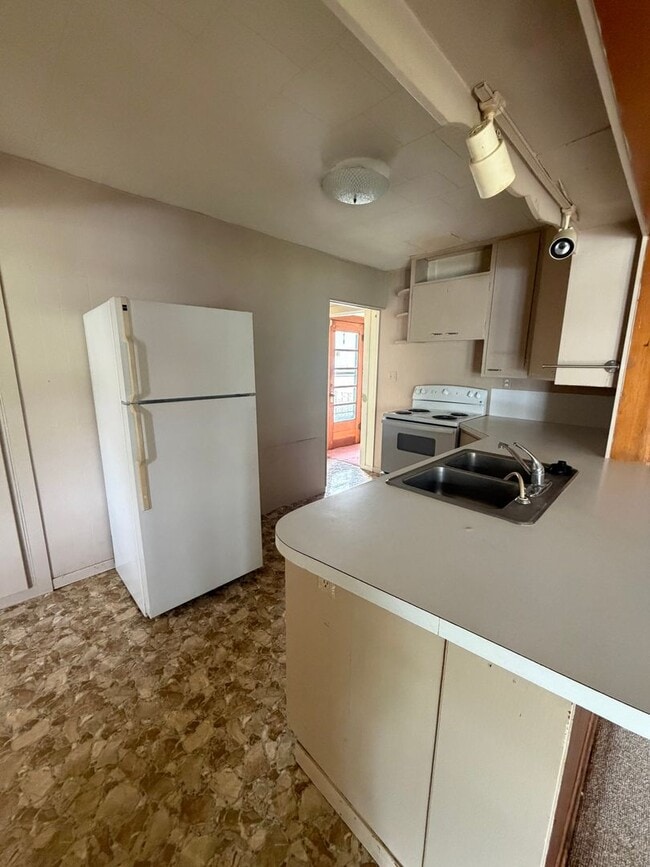 Photo - 3 Bed 2 Bath - Cassville
