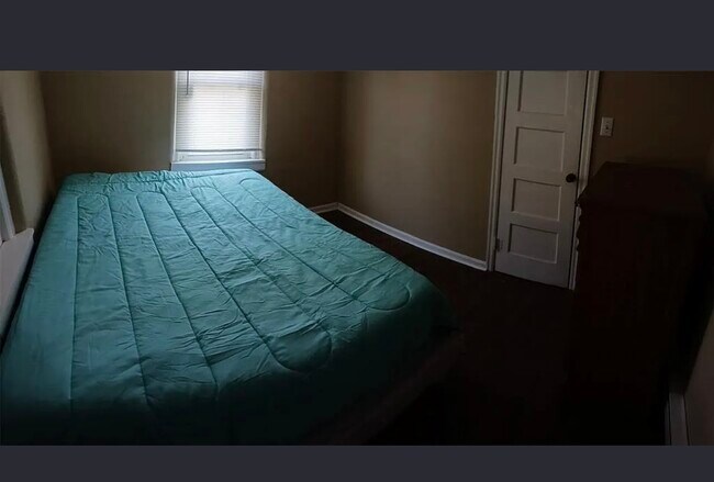 Photo - 1216 W Ash St