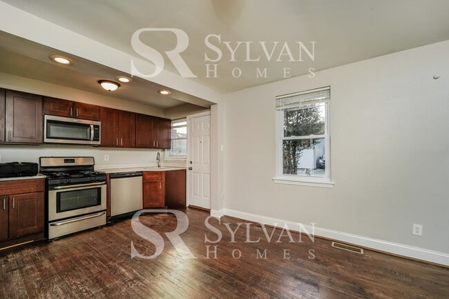 Photo - 8504 Willow Oak Rd