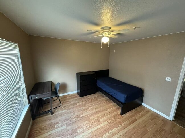 Photo - 523 Southwest Pkwy Unidad 202