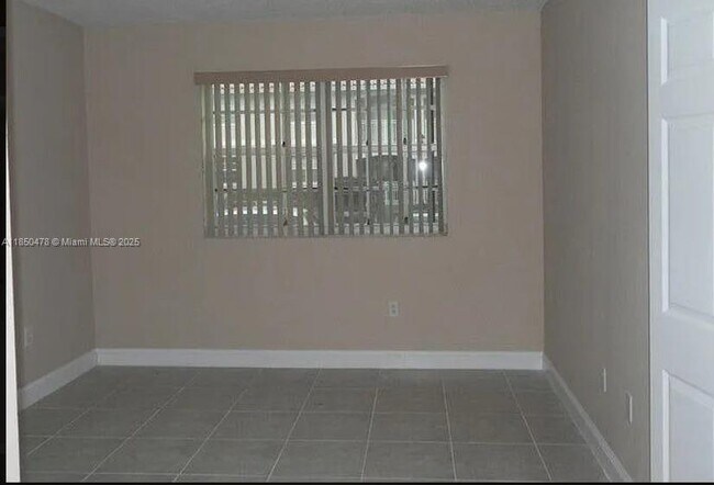 Photo - 160 SW 117th Terrace Unidad 6102