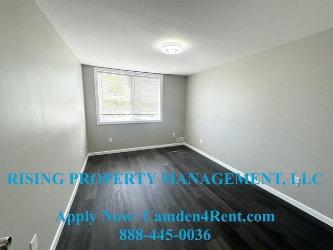 Photo - 1554 Bradley Ave Unit 1554 Bradley Ave  -  B (Second Floor)