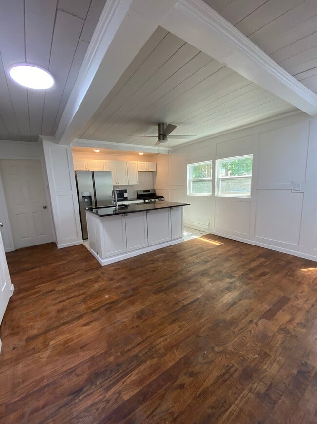 Photo - 634 Rutledge Ave