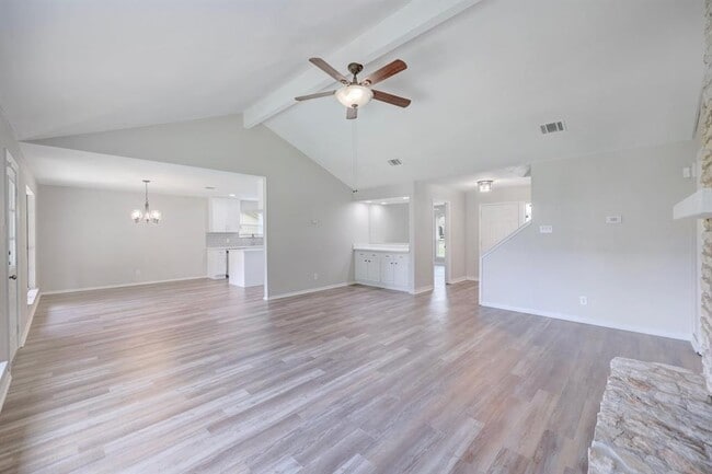 Photo - 200 Woodmont Dr