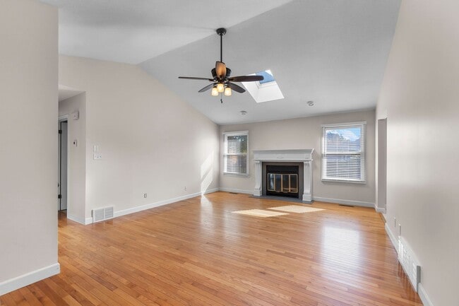 Photo - Spacious House in Cape Girardeau, Alma Schrader School District