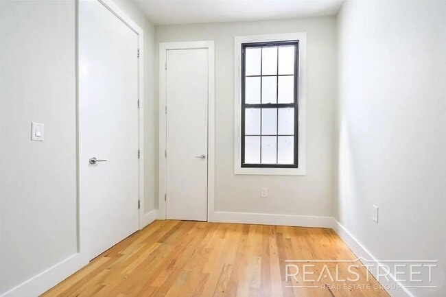 Photo - Greene Avenue Unit 3R