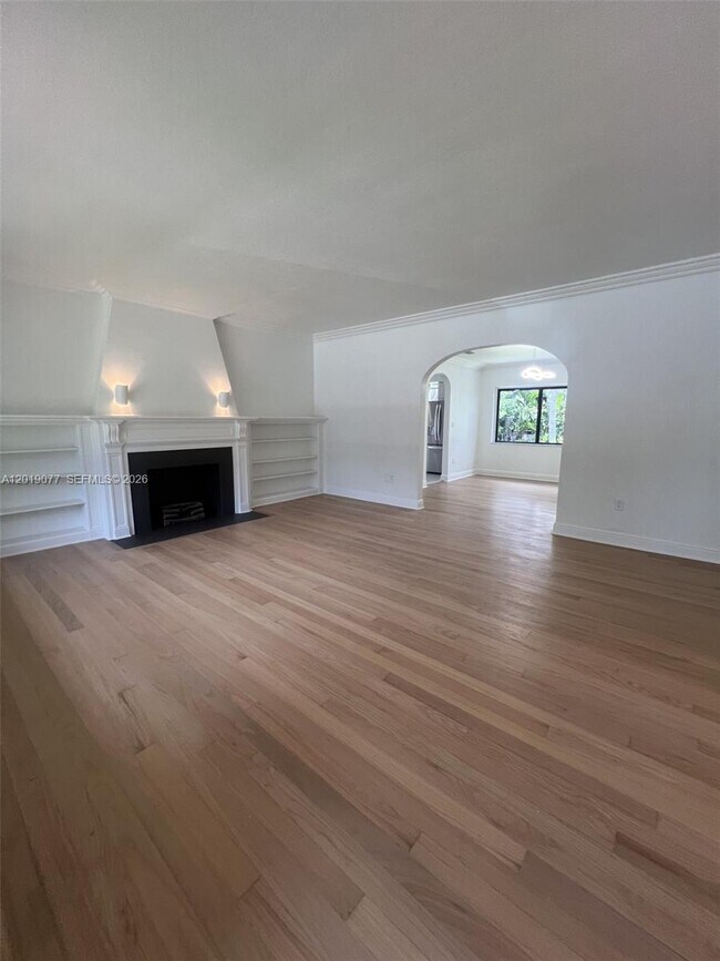 Photo - 2910 SW 2nd Ave