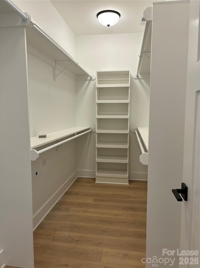 Photo - 7 Heartleaf Cir