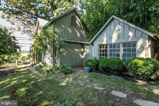 Photo - 4036 Roland Ave