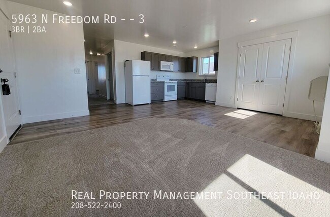 Photo - 5963 N Freedom Rd Unit 3