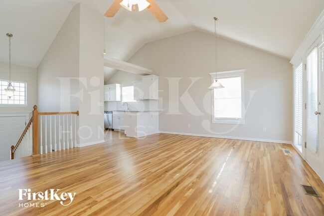 Photo - 728 Corrington Dr