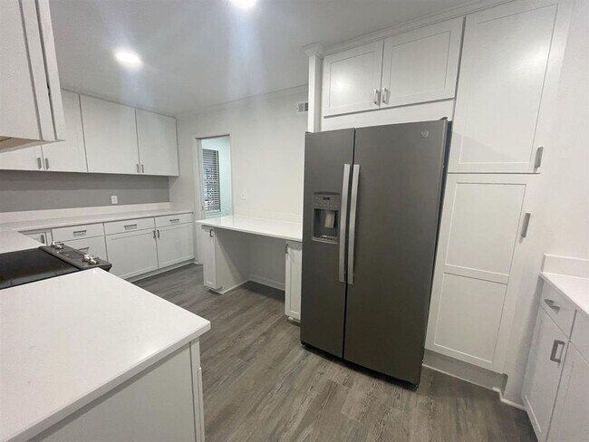 4967 Kimball Ave