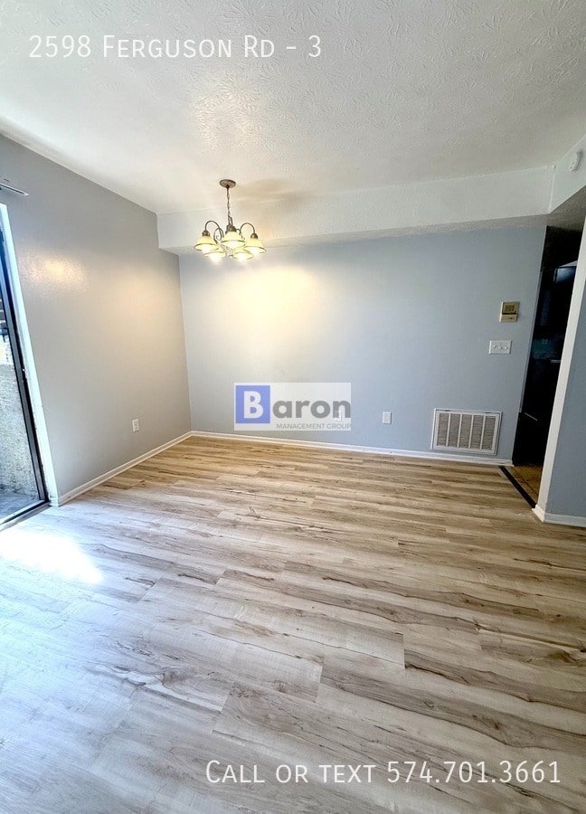 Building Photo - 2598 Ferguson Rd Unit 3