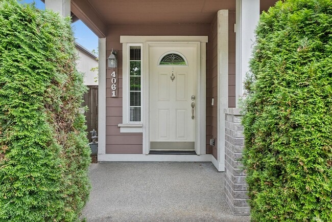 Photo - 4061 Galena St SE