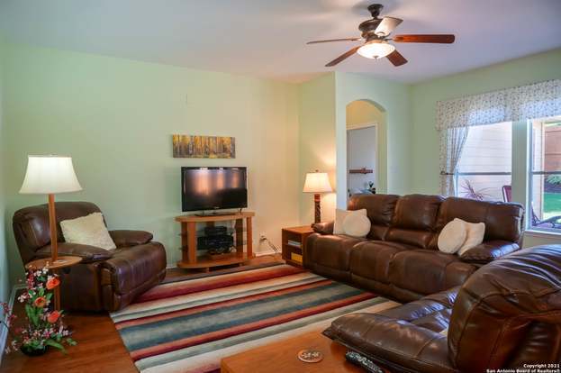 Photo - 133 Shadow Knolls