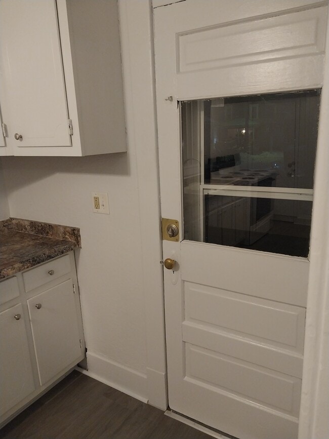 Photo - 51 E Summit St