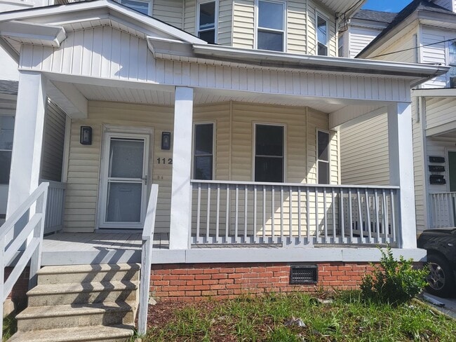 Building Photo - Colonial Place – Bottom Unit for Rent Rental