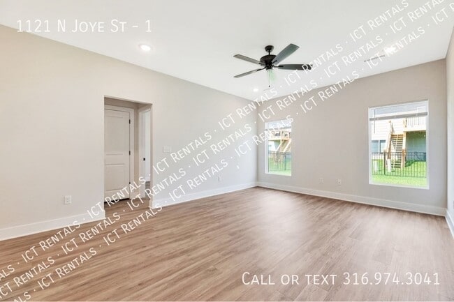 Photo - 1121 N Joye St
