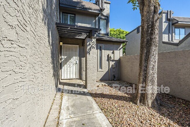 Photo - 2232 W Lindner Ave