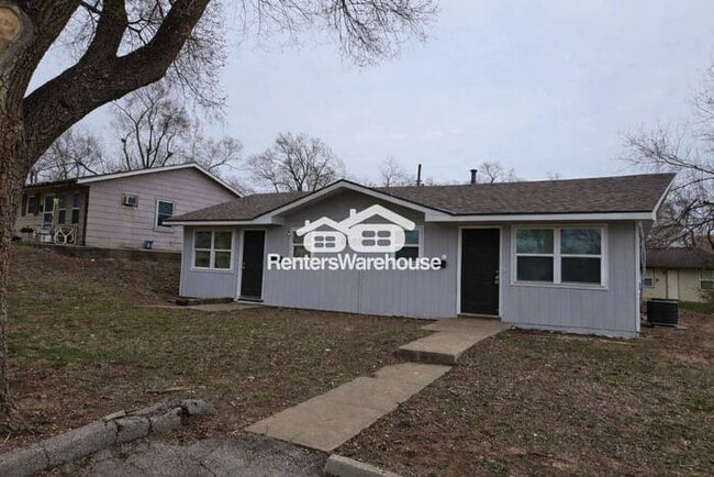 Photo - Great location - updated 2-bedroom duplex