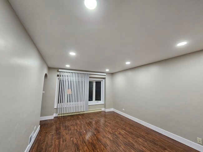 Photo - 8715 Ridge St