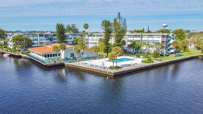 Photo - 2731 Taft St Unit 408