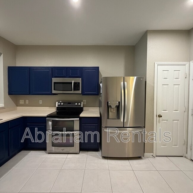 Building Photo - 5004 Hawkstone Dr