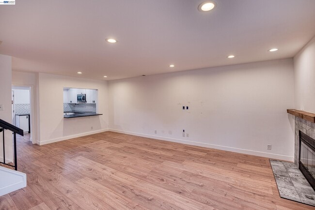 535 Churchill Downs Ct