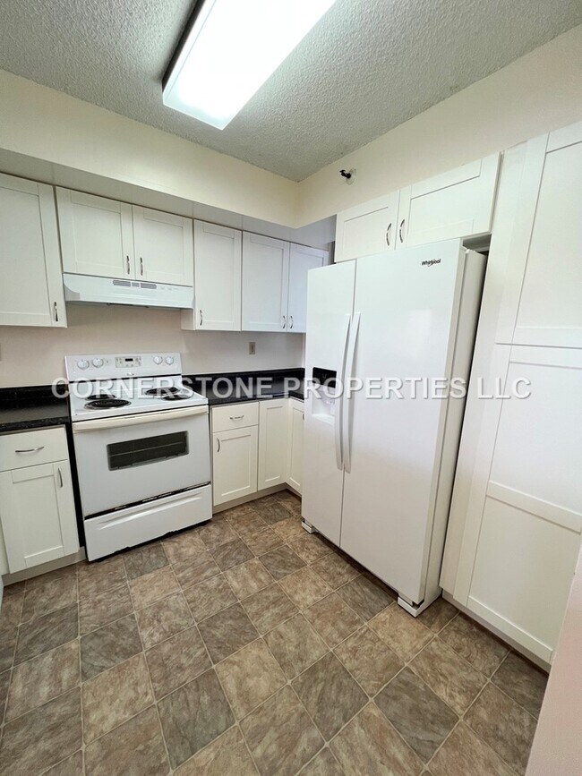 Photo - 990 Ala Nanala St