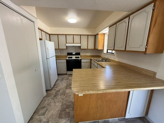 Photo - 2 Bedroom 1 Bath Contact Property Pros Property Management
