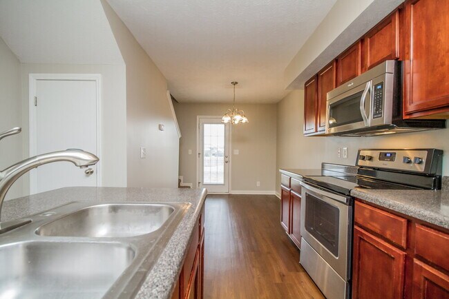 Photo - 2726 Apostle Ln House