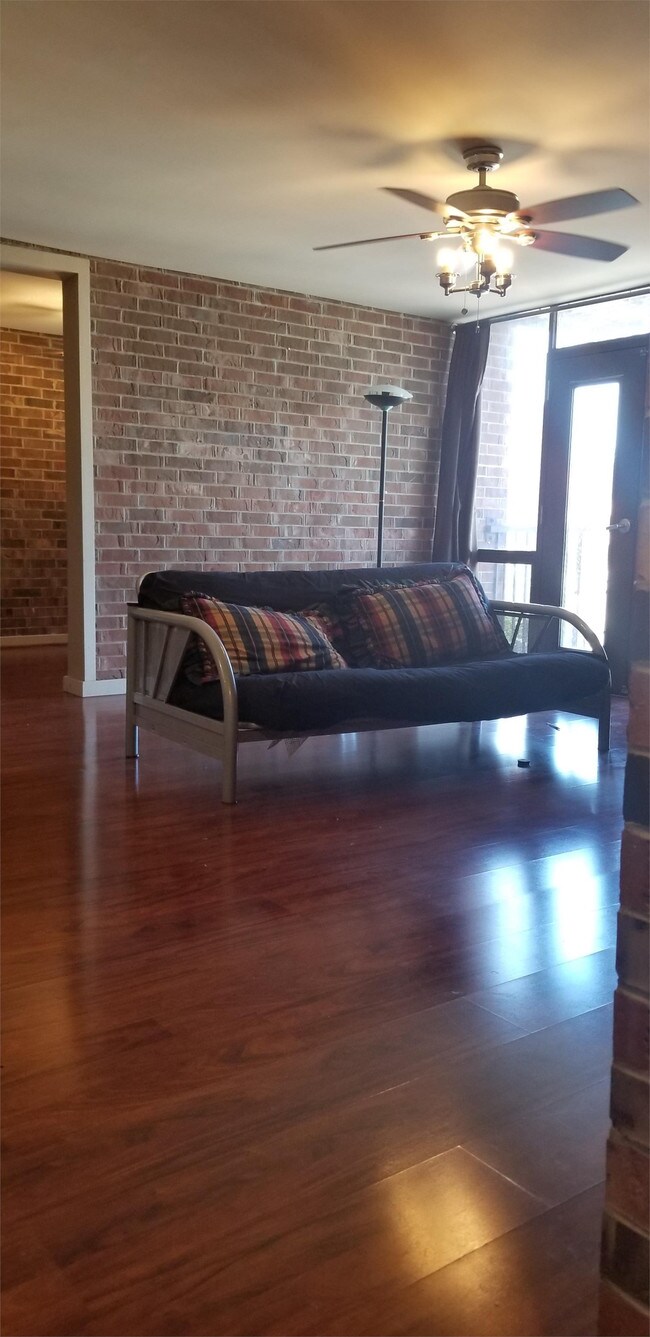 Photo - 2933 Baltimore Ave