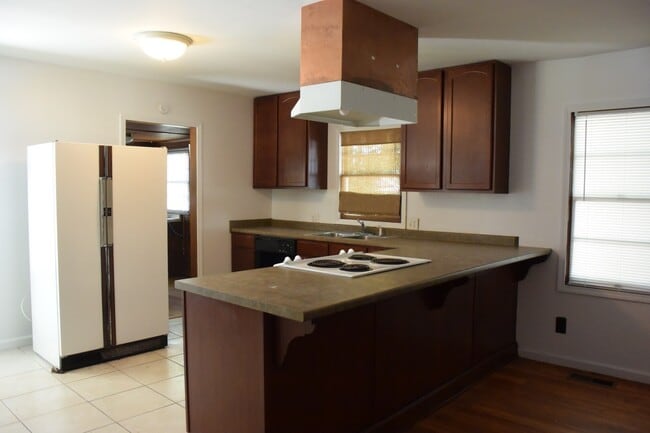 Photo - 1602 23rd Ave E