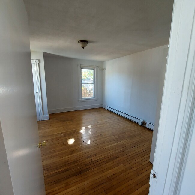 Photo - Bullmans Unit 138 B