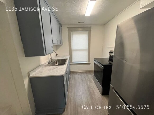 Photo - 1135 Jamison Ave SE