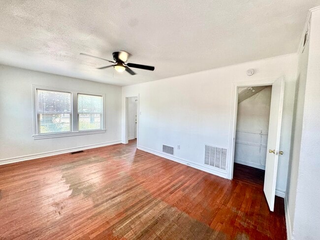 Photo - 1602 Avenue X