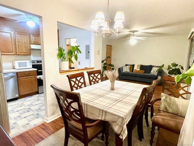 Photo - 31 Glenwood Ave Unidad #8